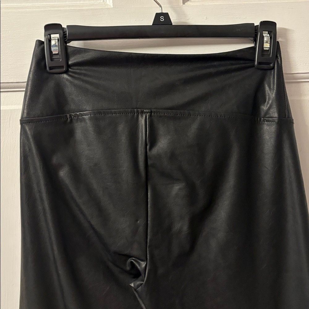 Boston Proper Black‎ Leatherette Pants XS - Picture 11 of 14